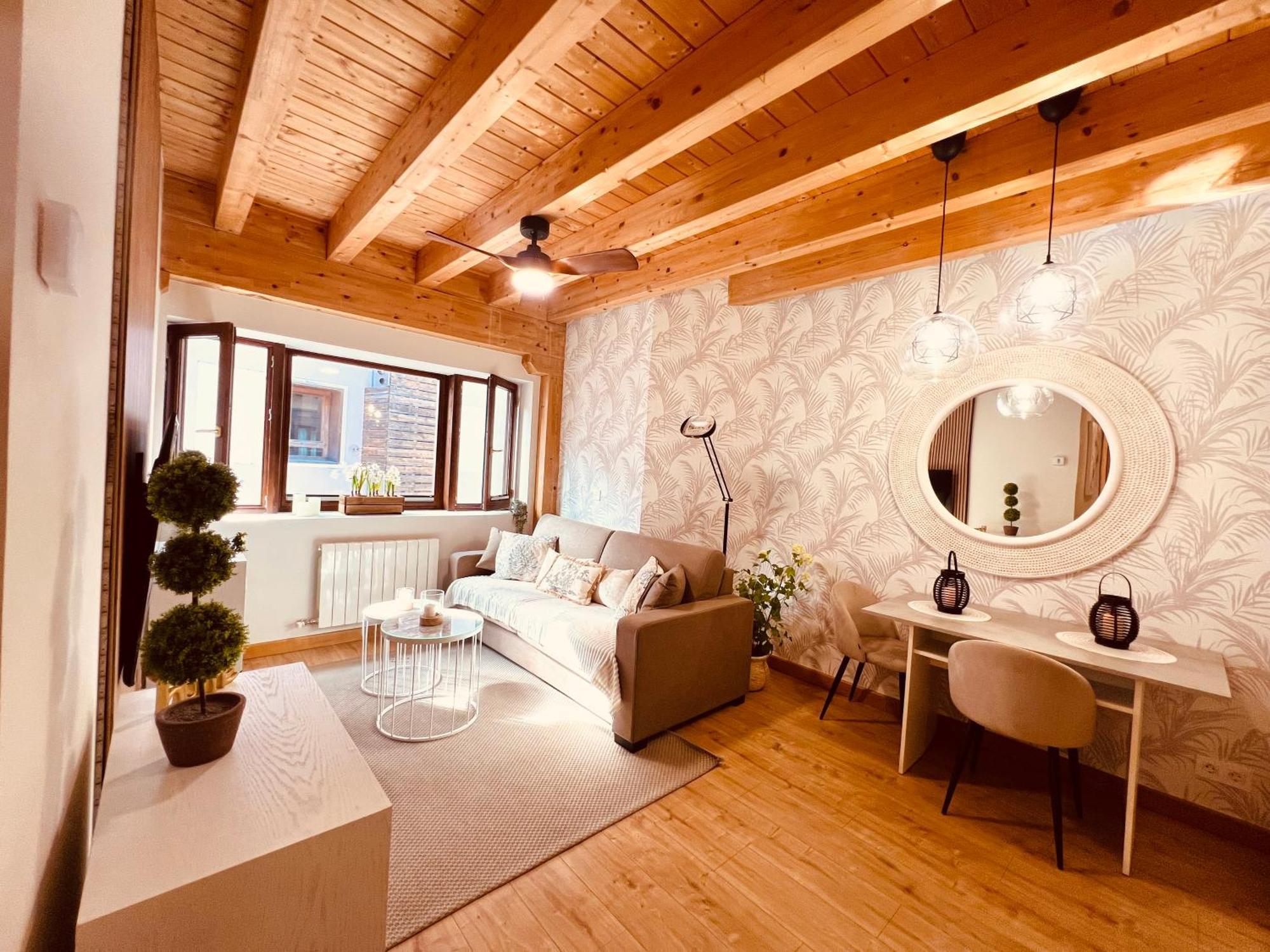 El Capricho De Claudia_ Apartamentos Burgos Catedral Eksteriør billede