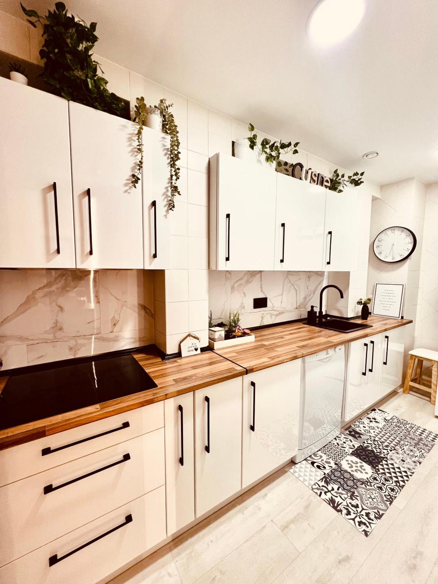 El Capricho De Claudia_ Apartamentos Burgos Catedral Eksteriør billede