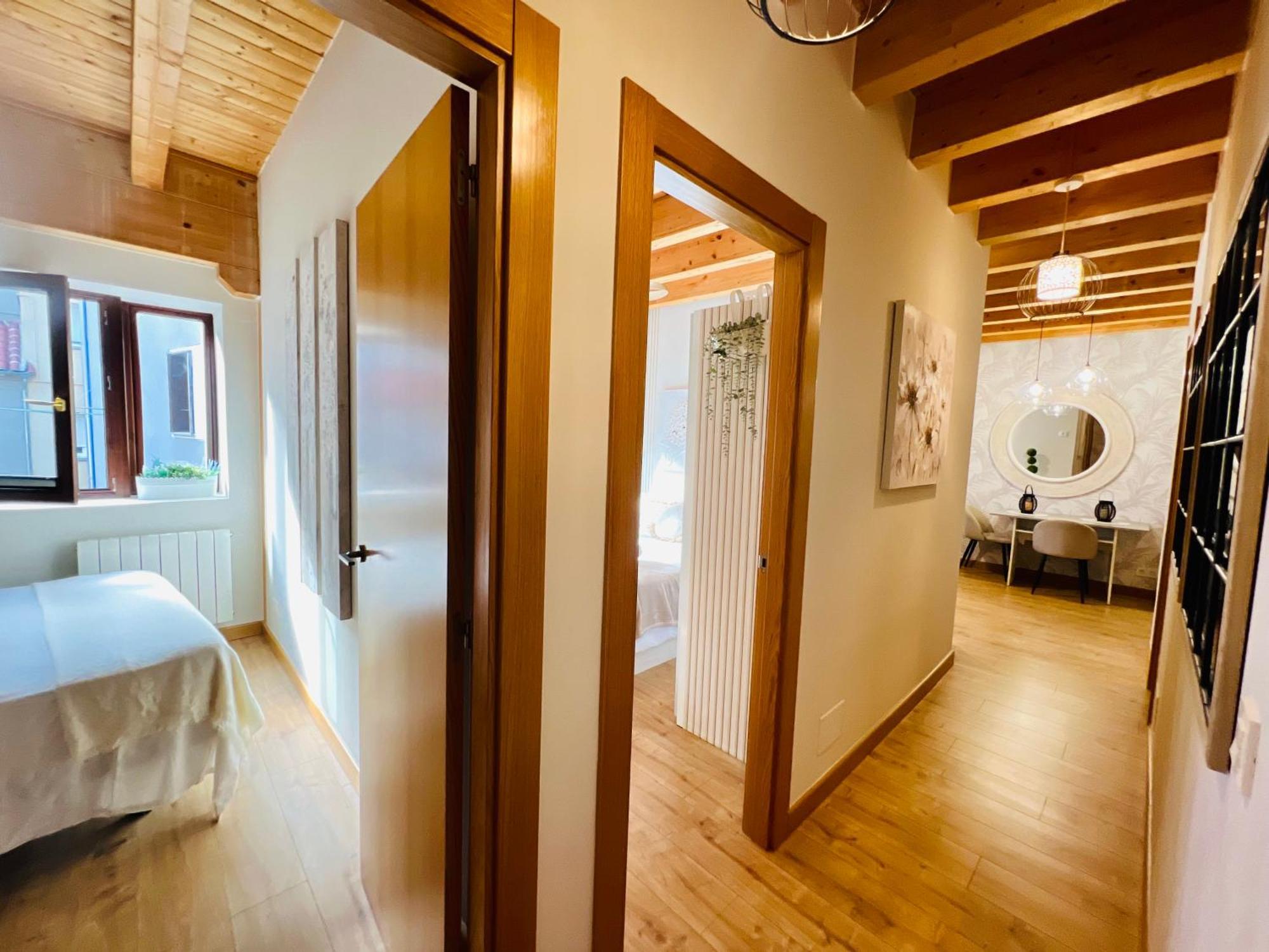 El Capricho De Claudia_ Apartamentos Burgos Catedral Eksteriør billede