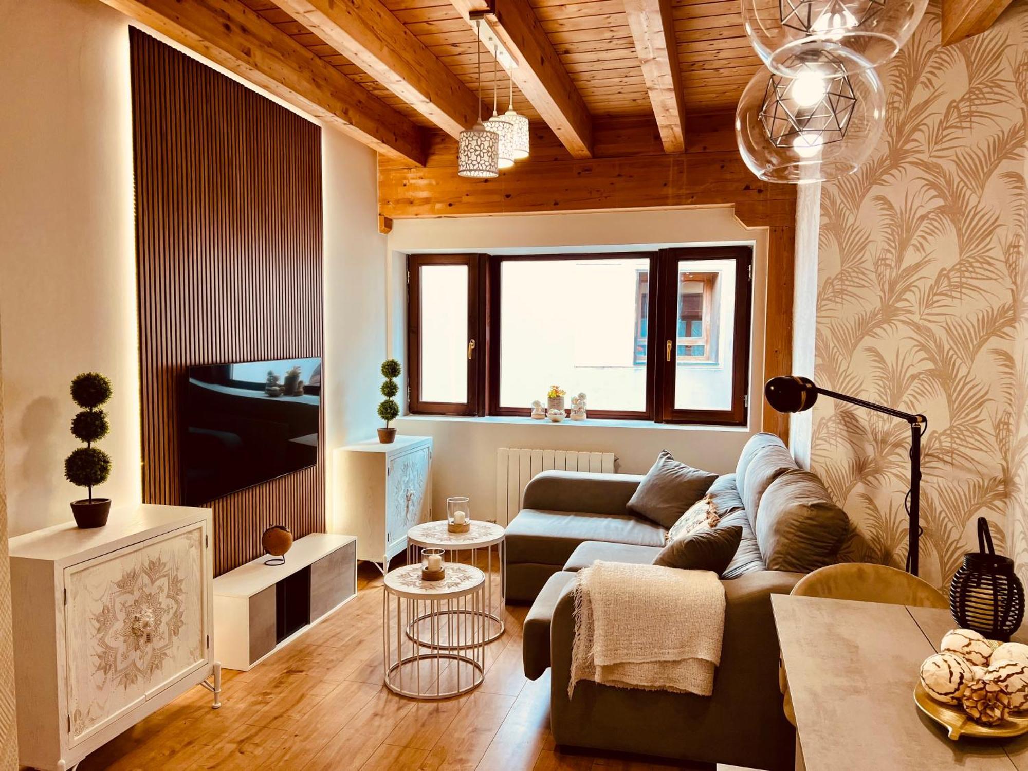 El Capricho De Claudia_ Apartamentos Burgos Catedral Eksteriør billede