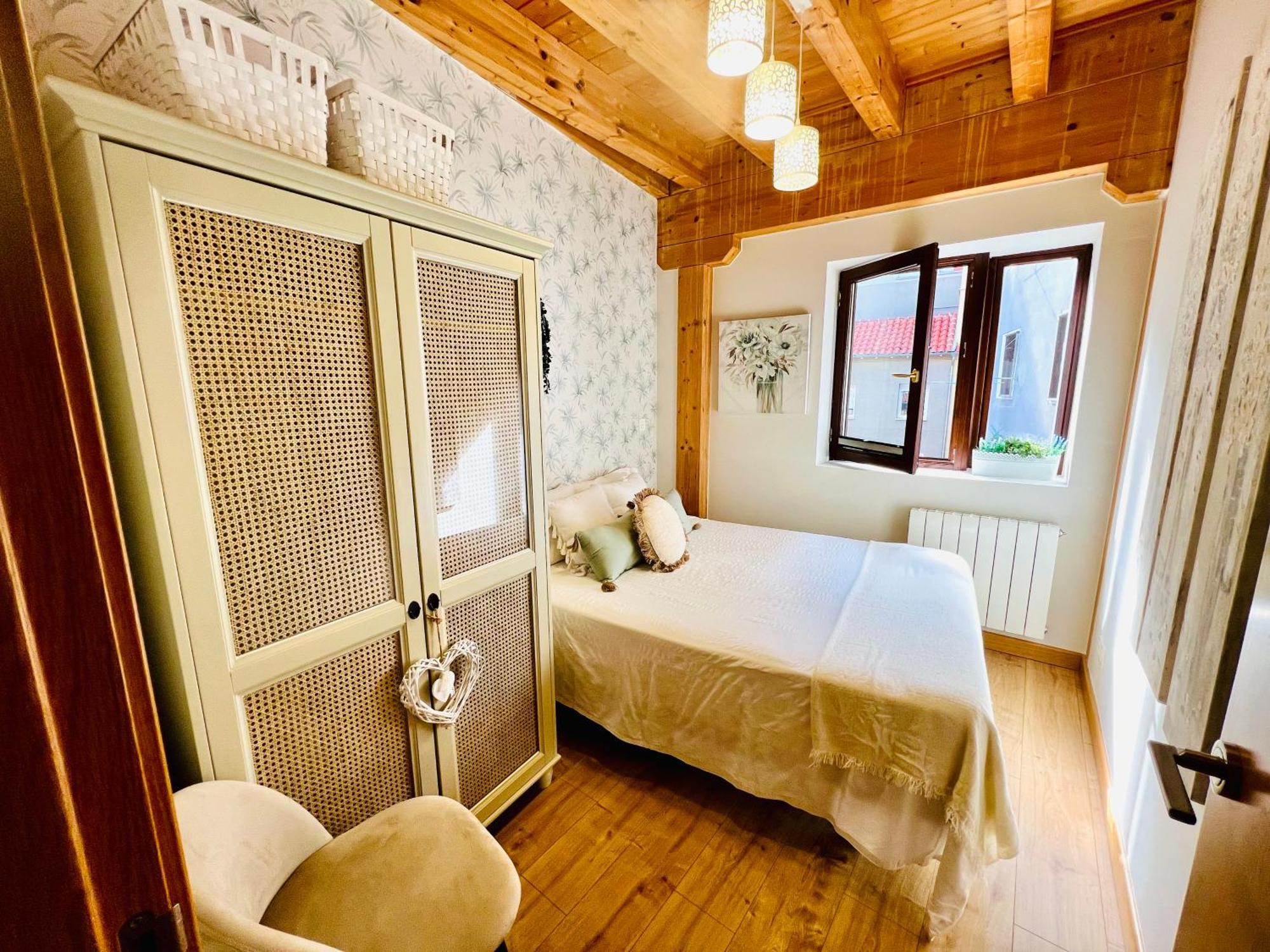 El Capricho De Claudia_ Apartamentos Burgos Catedral Eksteriør billede